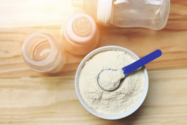Baby formula shortage takes center stage
