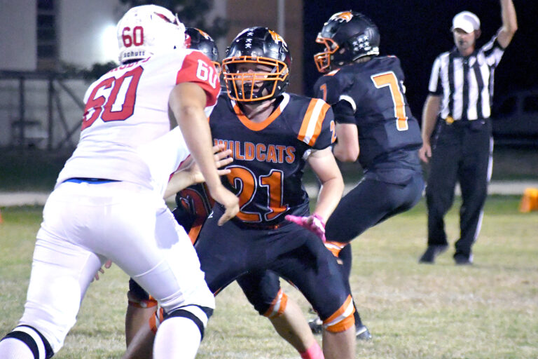 Wildcats maul Eagles in playoff opener
