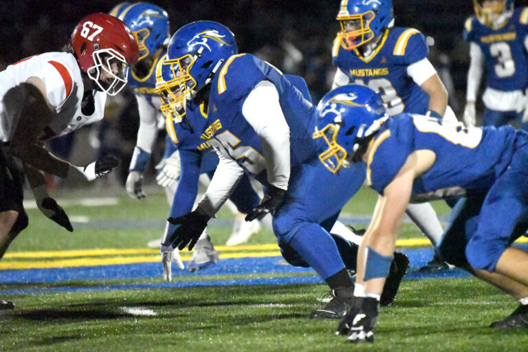 Iola hosts Girard for regular season finale